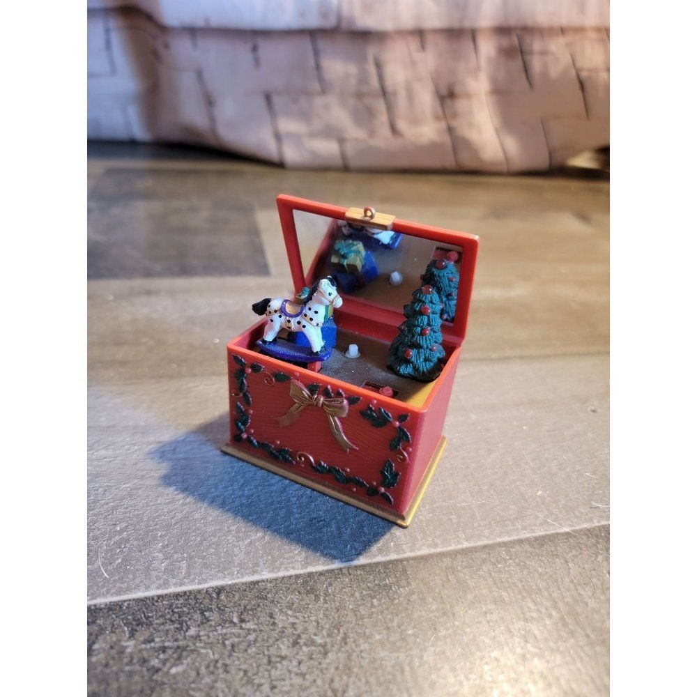 Music box xmas AS IS horse tree rocking horse present gift sound Mistletoe decor